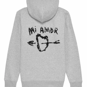 Mi Amor hoodie  - Säljer denna populära hoodie med tryck från Mira Paris! Nypris 1799kr 🌟