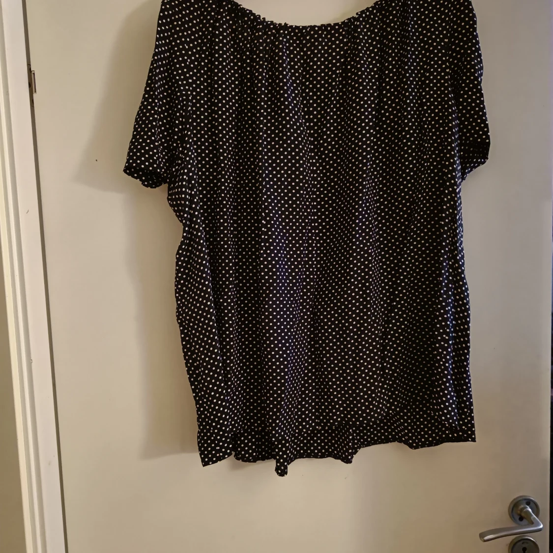 Prickig oversized tröja