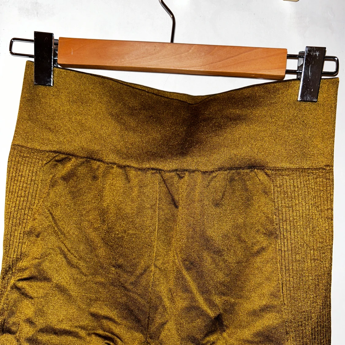 Guldiga träningstights - 90