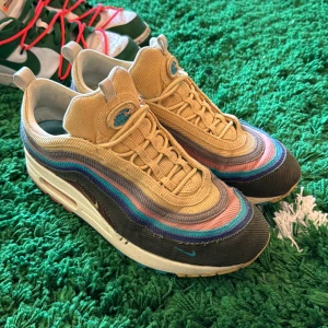 Sean Wotherspoon Air Max 97 - Använda men bra skick - 7/10 Låda samt extra snören finns
