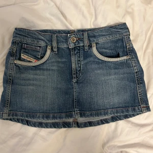 Mini jeanskjol - Super fin mini jeans kjol ifrån diesel i stl xs!