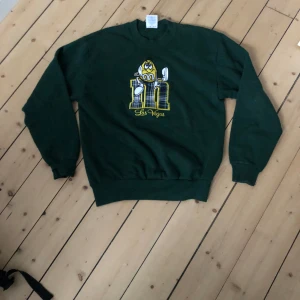 M&M Las Vegas sweatshirt  - Perfect fit, comfy and good looking