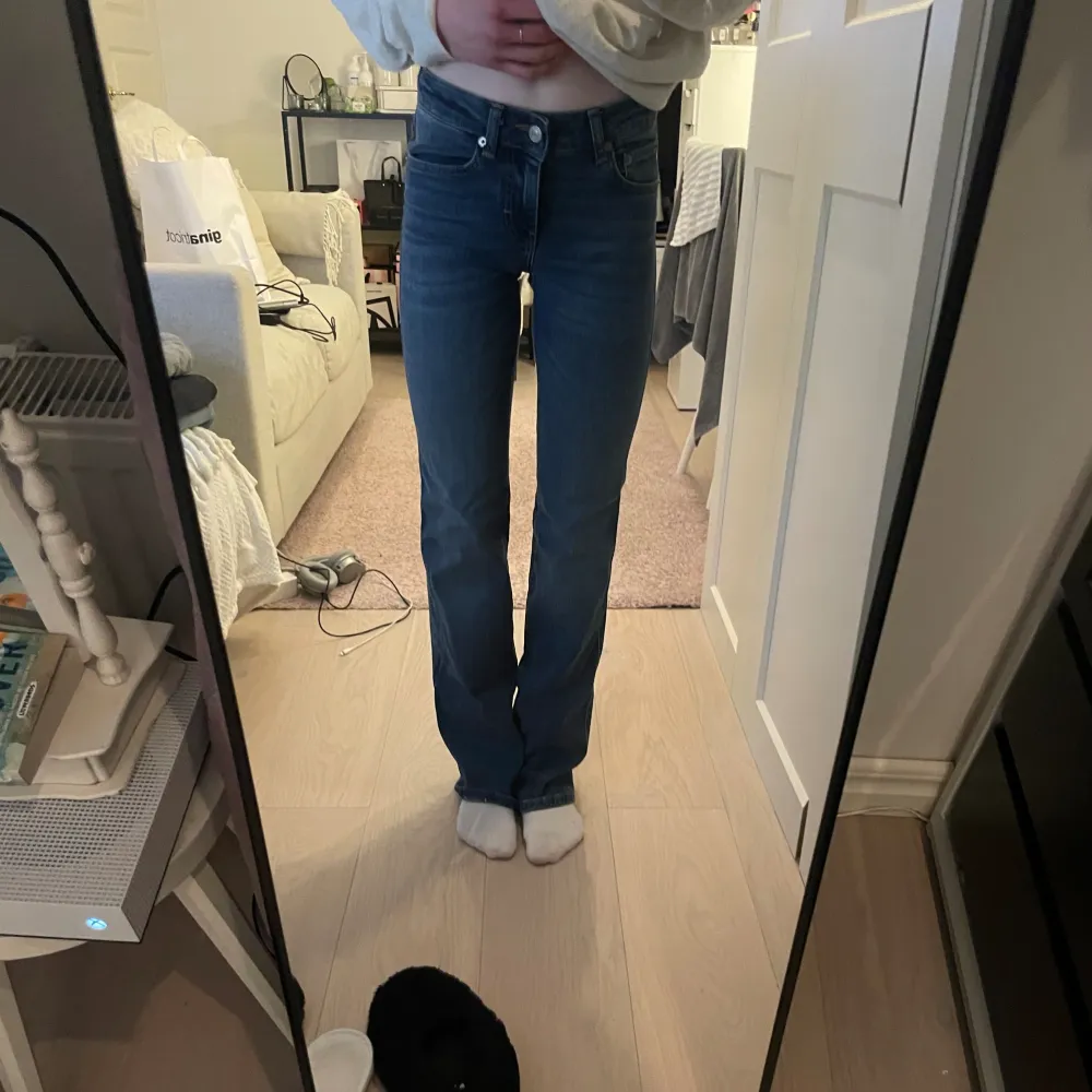 Low Waist bootcut jeans full length XXS från lager 157💕. Jeans & Byxor.