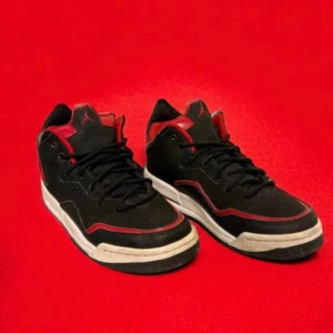 Jordan 23 black red - Good condition 