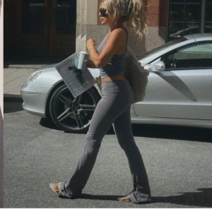 Soft Chill Pants - Säljer dessa byxor i storlek M. Helt nya-prislappen finns kvar! Säljer för 200kr 