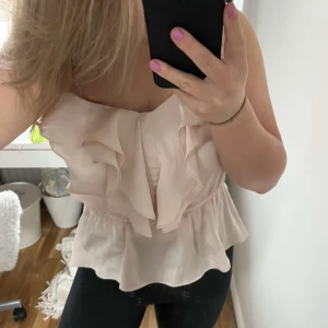 Topp - Jättefin topp🥰🥰🥰