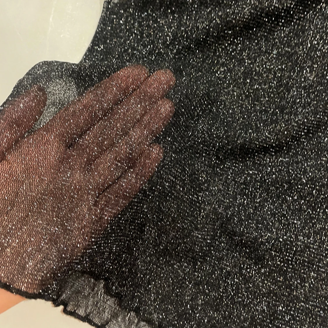 Glittrig mesh-topp - 90