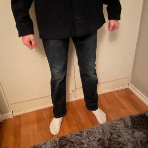 Levis 511  - Reupload för fri frakt kolla profilen för mer info.Fint skick inga deftekter.