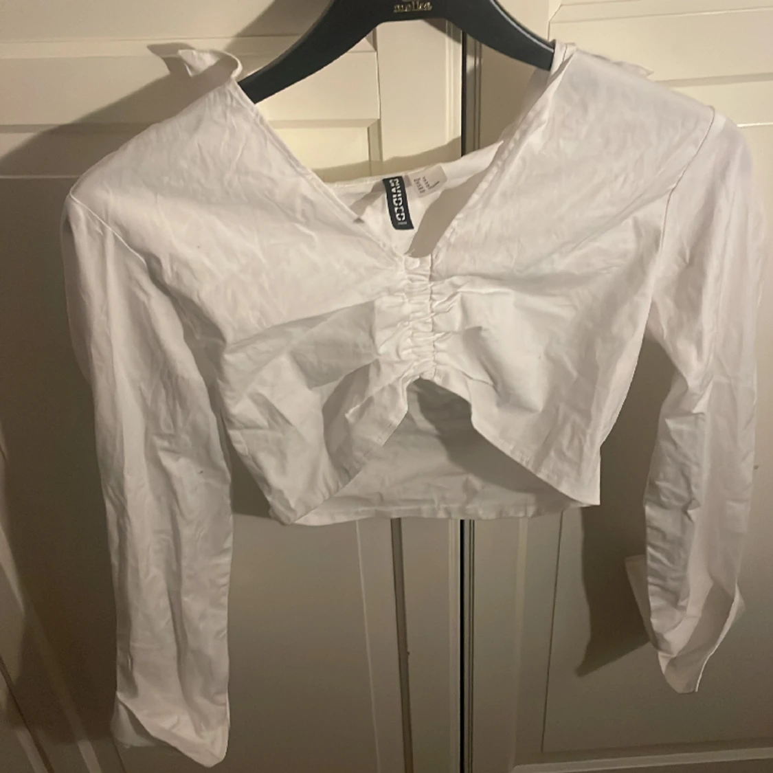 En oanvänd tröja som jag inte vill ha längre