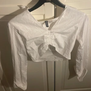 En oanvänd tröja som jag inte vill ha längre - Pris kan diskuteras💕