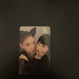 Cheshire unit pc  - Chaeyeong och Yeji unit pc     15kr + 15kr frakt Tar bara Swish  Skriv till mig för mer info 💗💗