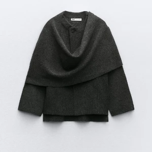 Populär stickad kofta, Zara - Säljer denna otrolig stickade kofta från Zara som tyvärr inte kommer till användning.