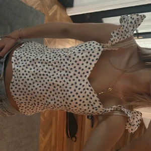 Linne - Super fint linne med prickigt mönster ❣️❣️