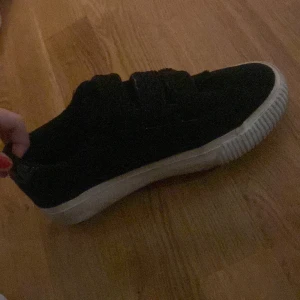 Skor  - Skor från zalando. Nypris 429kr I bra skick 