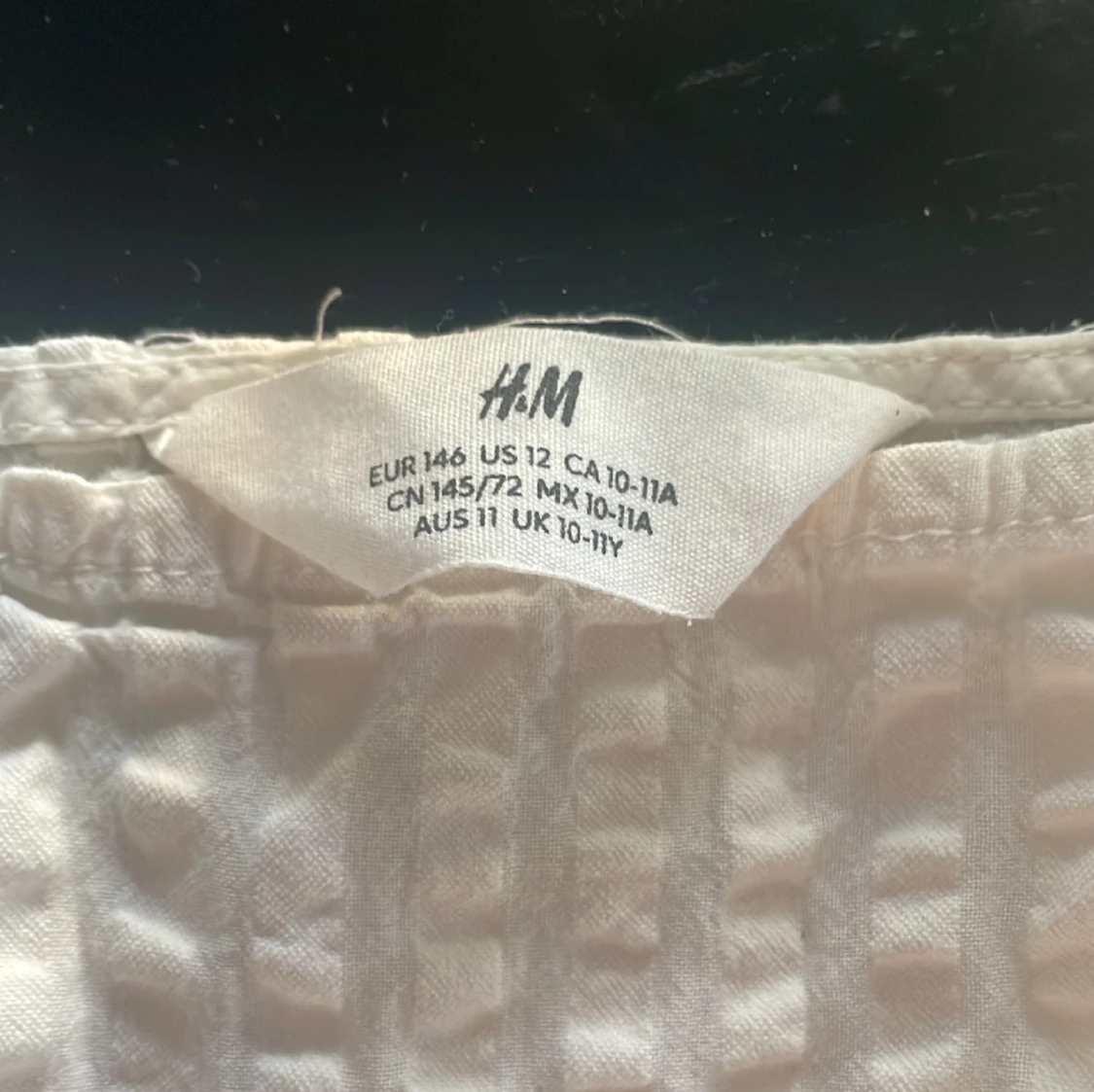 1 set med kjol samt tröja - 91