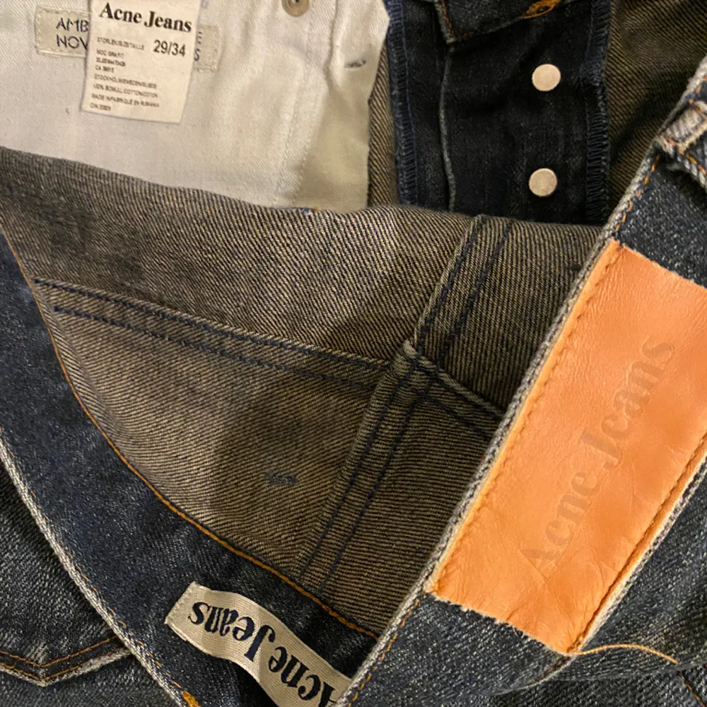 Acne jeans i storlek 29/34 . Jeans & Byxor.