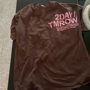 Brun t shirt - Super fin brun t shirt från Lindex. Knappt använd. 