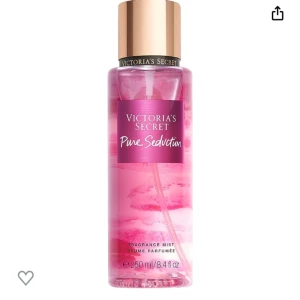 Victoria secret body mist Pure seduction - Köpte den i Grekland i september men tycker inte om så mycket doften, har knappt andvänt den som ni ser så är den typ helt full