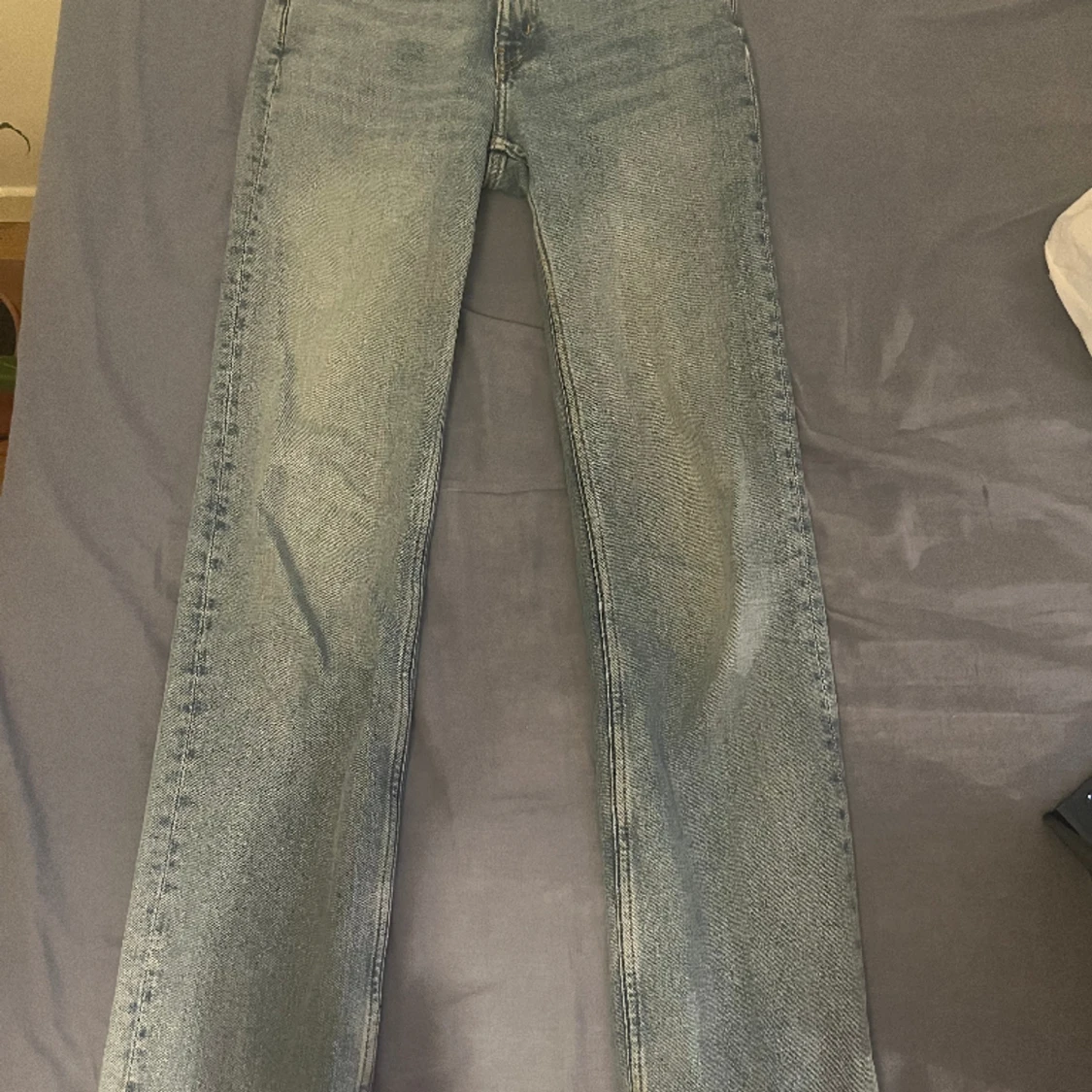 Ljusblå jeans från weekday