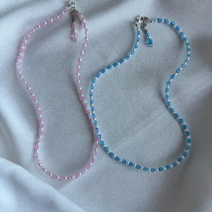 Handgjorda halsband  - Tillgängliga i andra färger🫶🏻