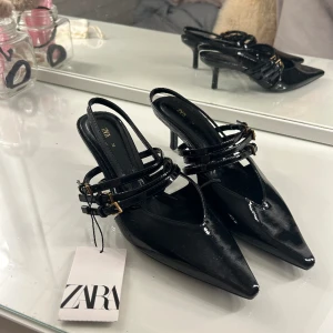 Helt nya skor från ZARA  - Helt nya skor från ZARA! Strl 36 