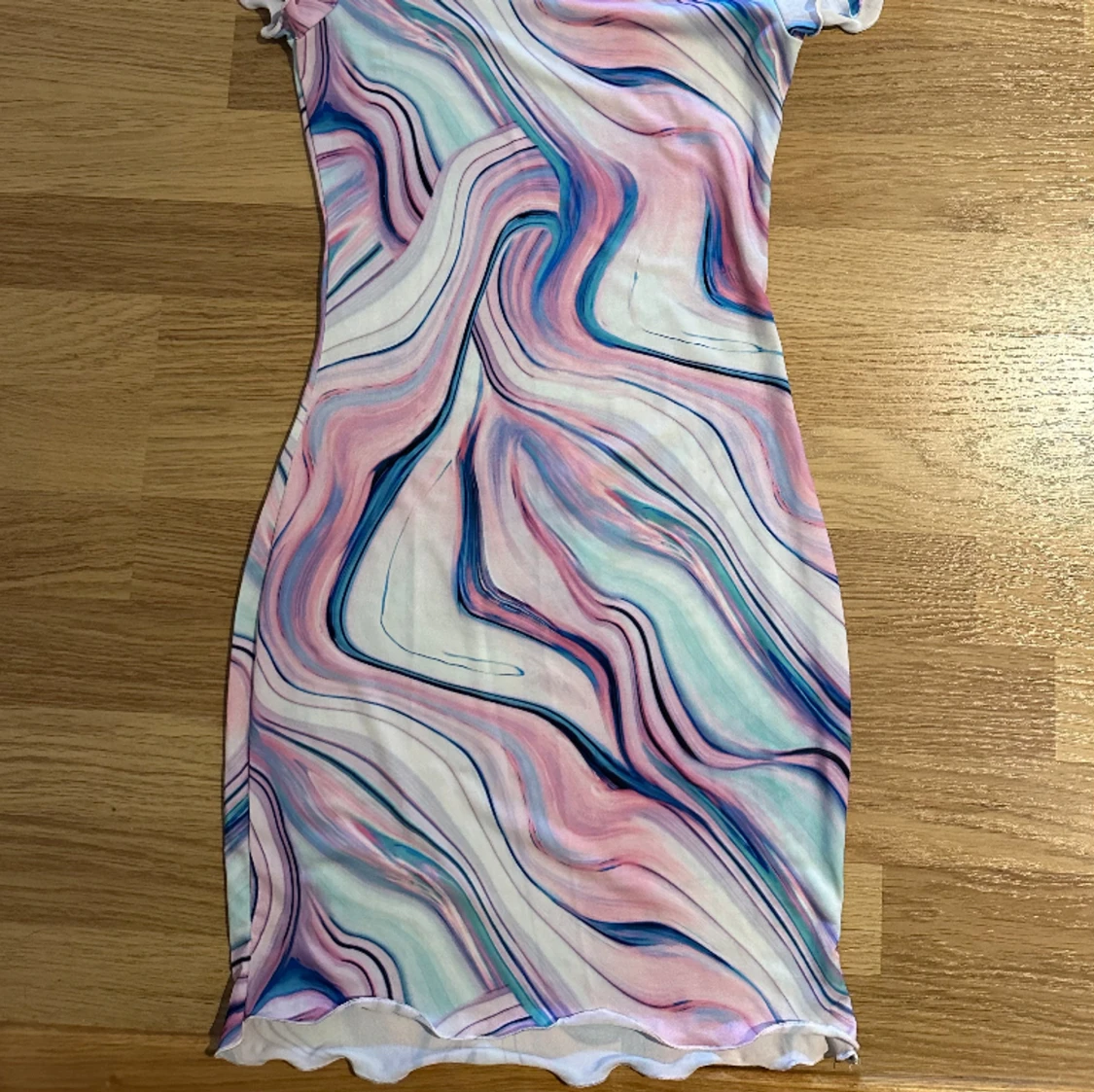 Färglad klänning  - 90