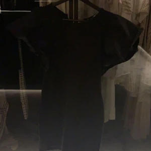 Sommarklänning ❤️‍🔥 - Söt sommarklänning från mango