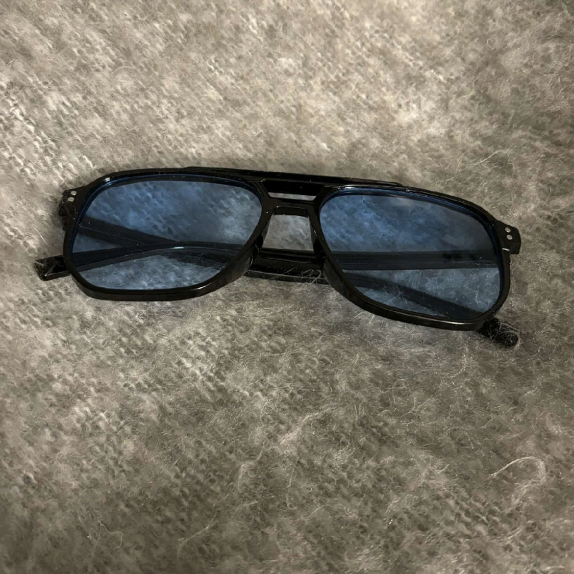 Blå glasögon  - 91