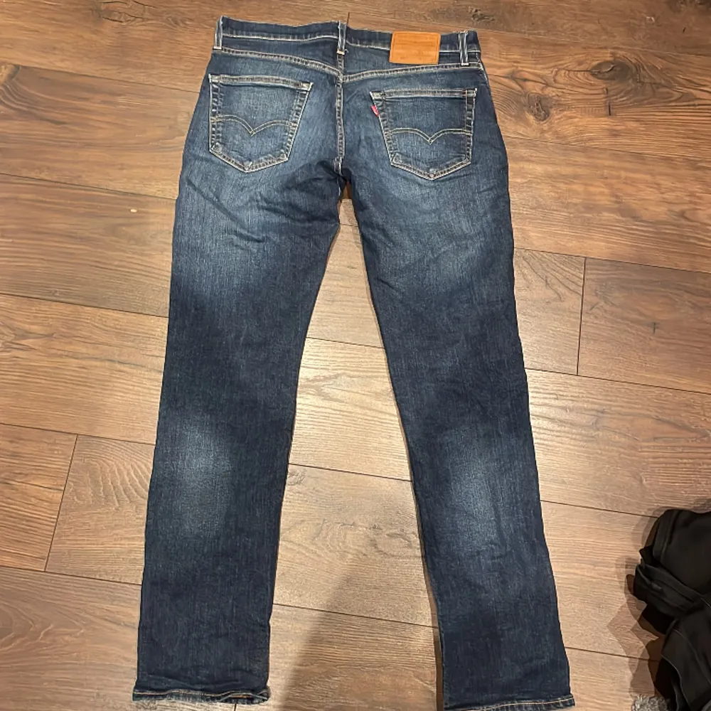 Levis jeans 511 i väldigt fint skick, inga defekter alls. Storlek W31 L32.. Jeans & Byxor.