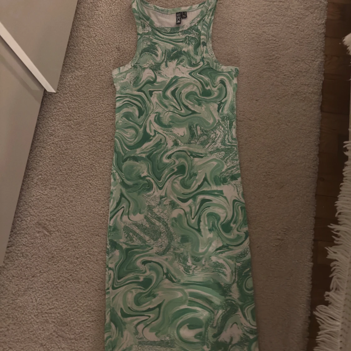 Pieces klänning - 90