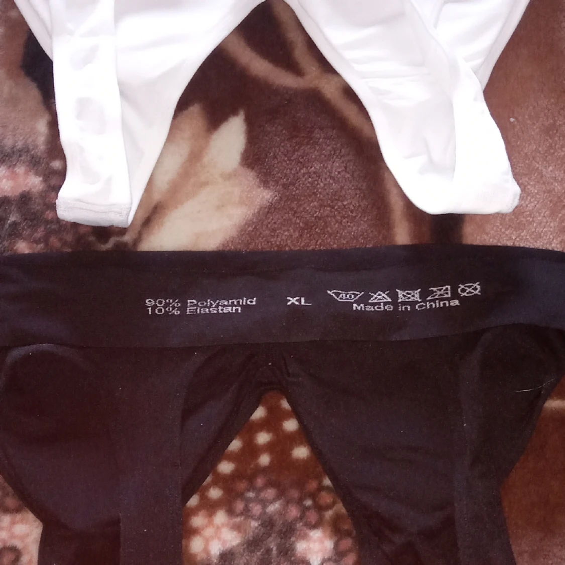 BH svart och vit stl XL . - 91