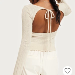 Topp  - Strl S, 170 kr