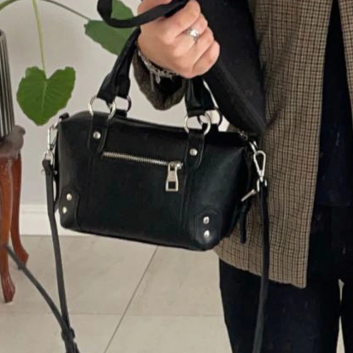 Svart väska - 90