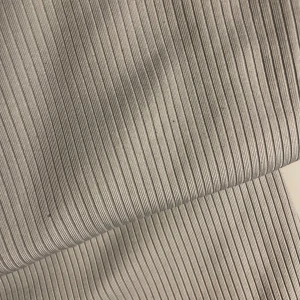 Ribbade byxor - Gröna ribbade byxor från Lager 157💘  Super sköna! Säljs då de inte passar mig längre✨  