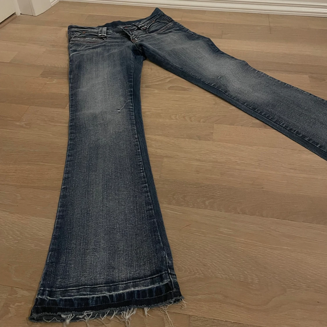 Low waist bootcut jeans  - 90