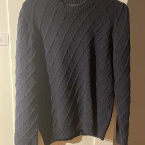 Dressman kabelknit - Kabel Knut från dressman väl använd kontakta för frågor