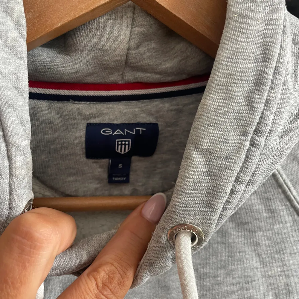 Gant Hoodie i strl S . Hoodies.