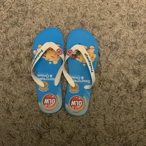 Tofflor - OLW sour cream & onio  flip flops. Storlek 39/39 Oanvända. Nypris 250kr mitt pris 100kr