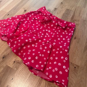 Kjol  - Aldrig använd!☺️