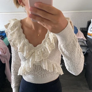 Stickad blus ZARA - Jättefin stickad blus från zara, aldrig använd utan bara testad!
