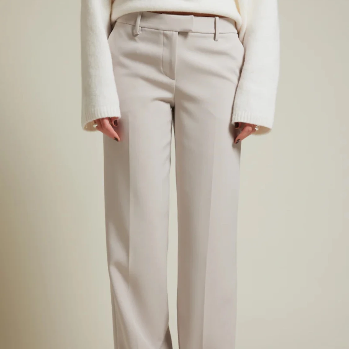 Gråa bikbok kostym byxor