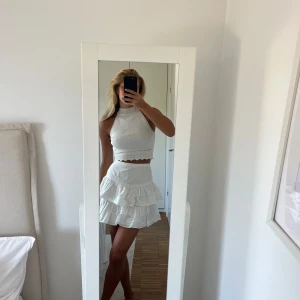 Vit topp - Knappt använd!