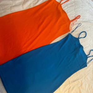 Klänning  - ALDRIG ANVÄNDA 100 KR ST MÖTS UPP I GBG 