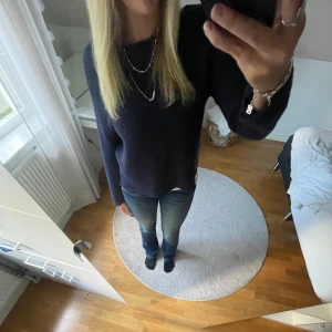 Stickad tröja - Tunn stickad tröja från zara. Barnstolek men passar mig som vanligtvis är S🩷