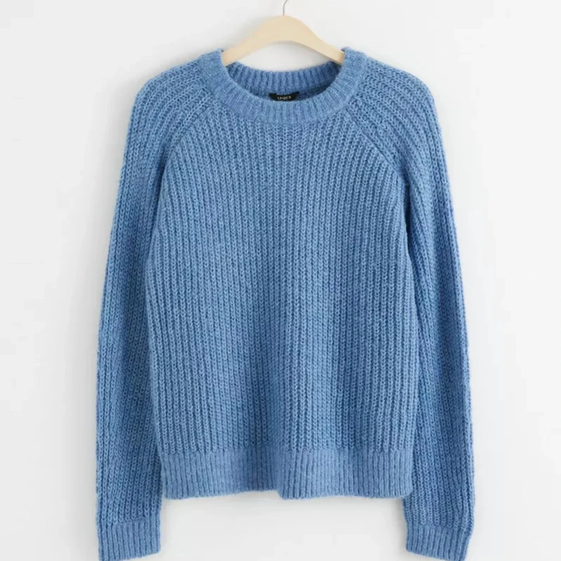 Blå stickad tröja - 90