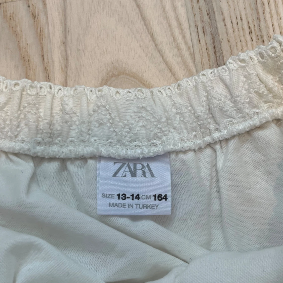 Vit kjol från Zara - 90