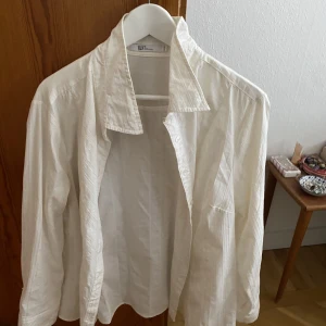 Skjorta - Vit skjorta 