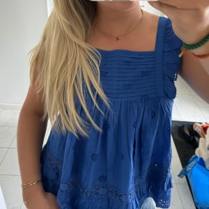 Other stories linne - Så fin blus/linne i nyskick💕 Går ner i pris vid snabb affär!