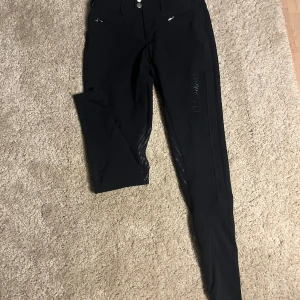 Samshield ridbyxor  - Blåa Samshield ridbyxor i jättebra skick!