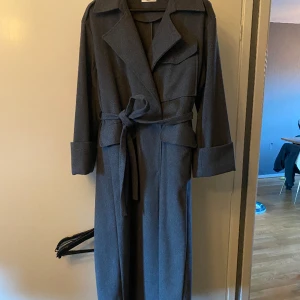 Premium Ginatricot Kappa - I bra skick, som ny. I ull och polyester blandning 